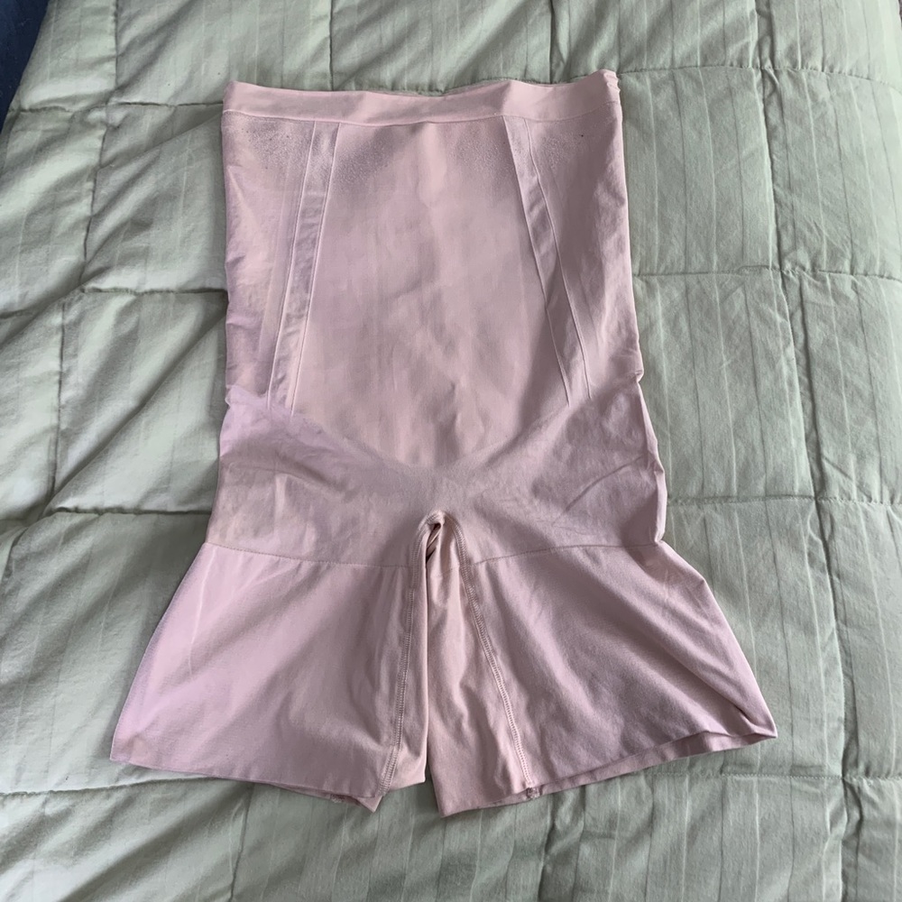 Spanx High Waisted Mid-thigh Short Firm Support Shapewear